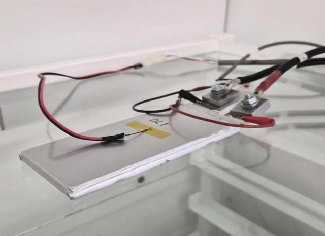 固态电池储能__固态电池