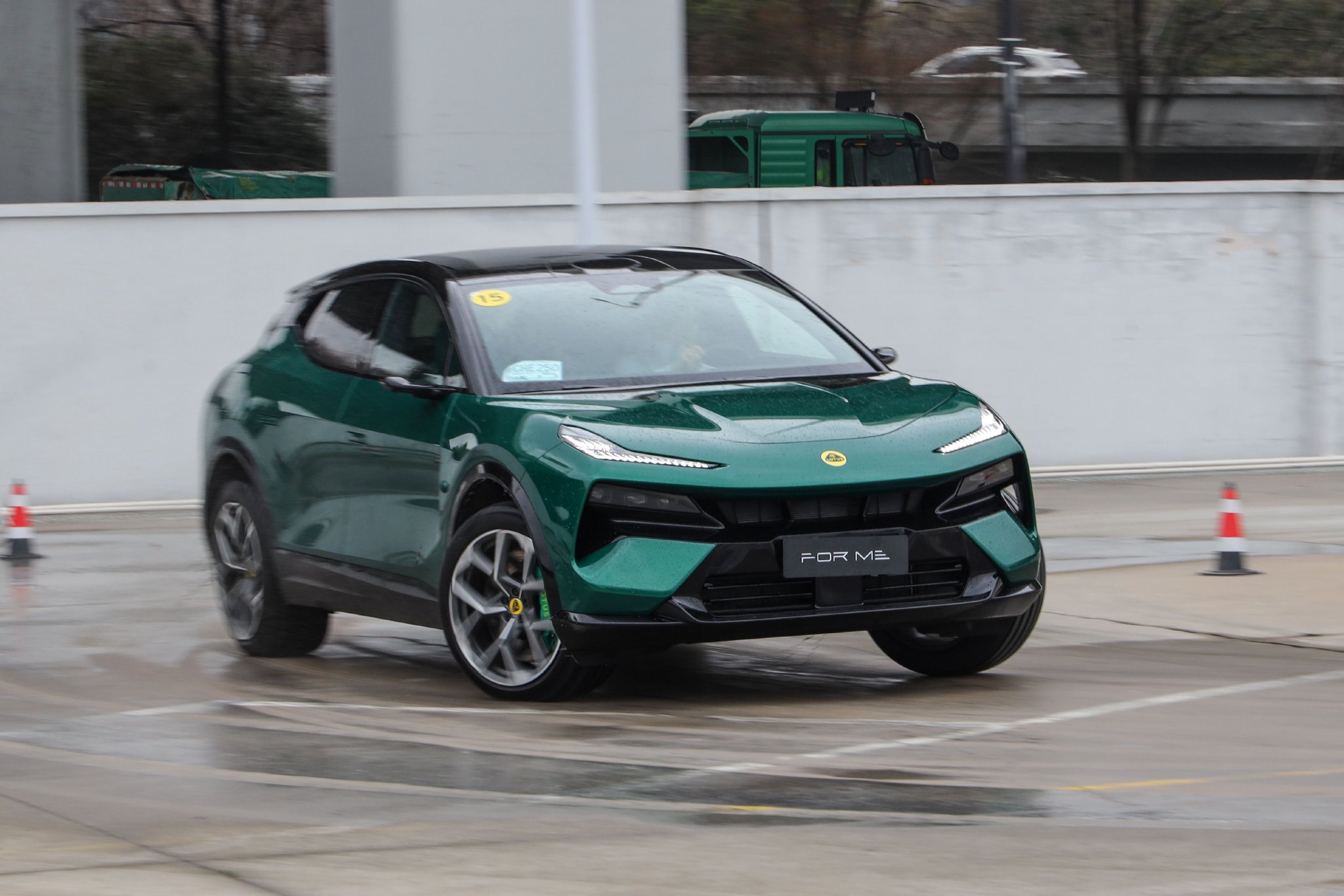 性能武装到牙齿 体验试驾全新莲花For Me