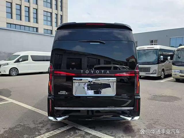 丰田海狮4s店 2026款蓝牌商务车报价及图片-有驾