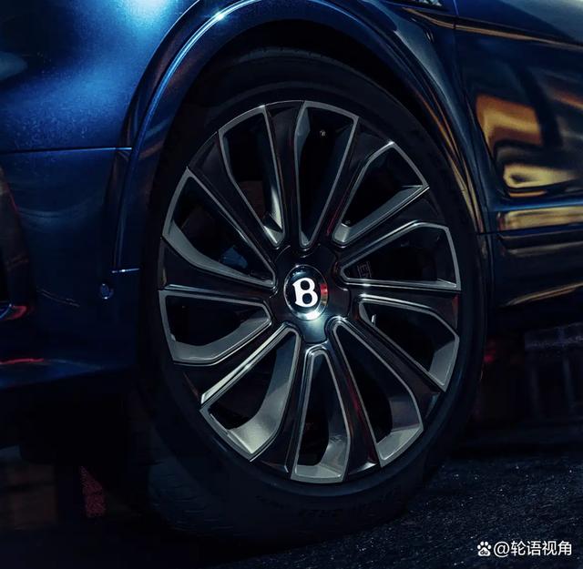 宾利添越云境版官图发布 升华色彩工艺与豪华格调-有驾