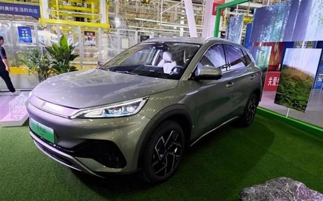 晒一晒,三年前买的比亚迪元,到现在开了八万公里,这是我五台车唯一零维修的,用车成本极低,为什么还要喷新能源国产车-有驾