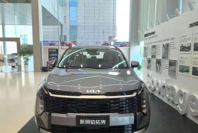 245马力+8AT诚意拉满，但月销963辆vs CR-V两万，油车还有戏吗？